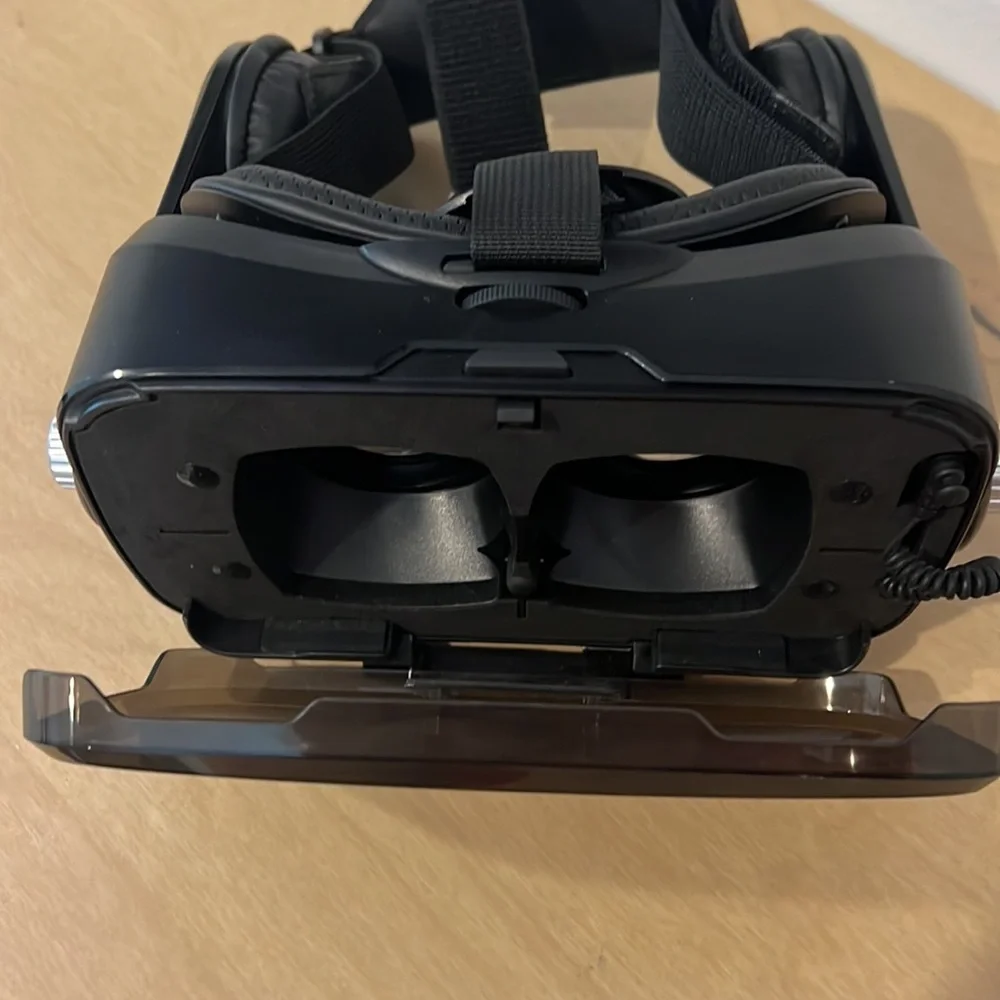 Brookstone VR Headset with Built-In Headphones